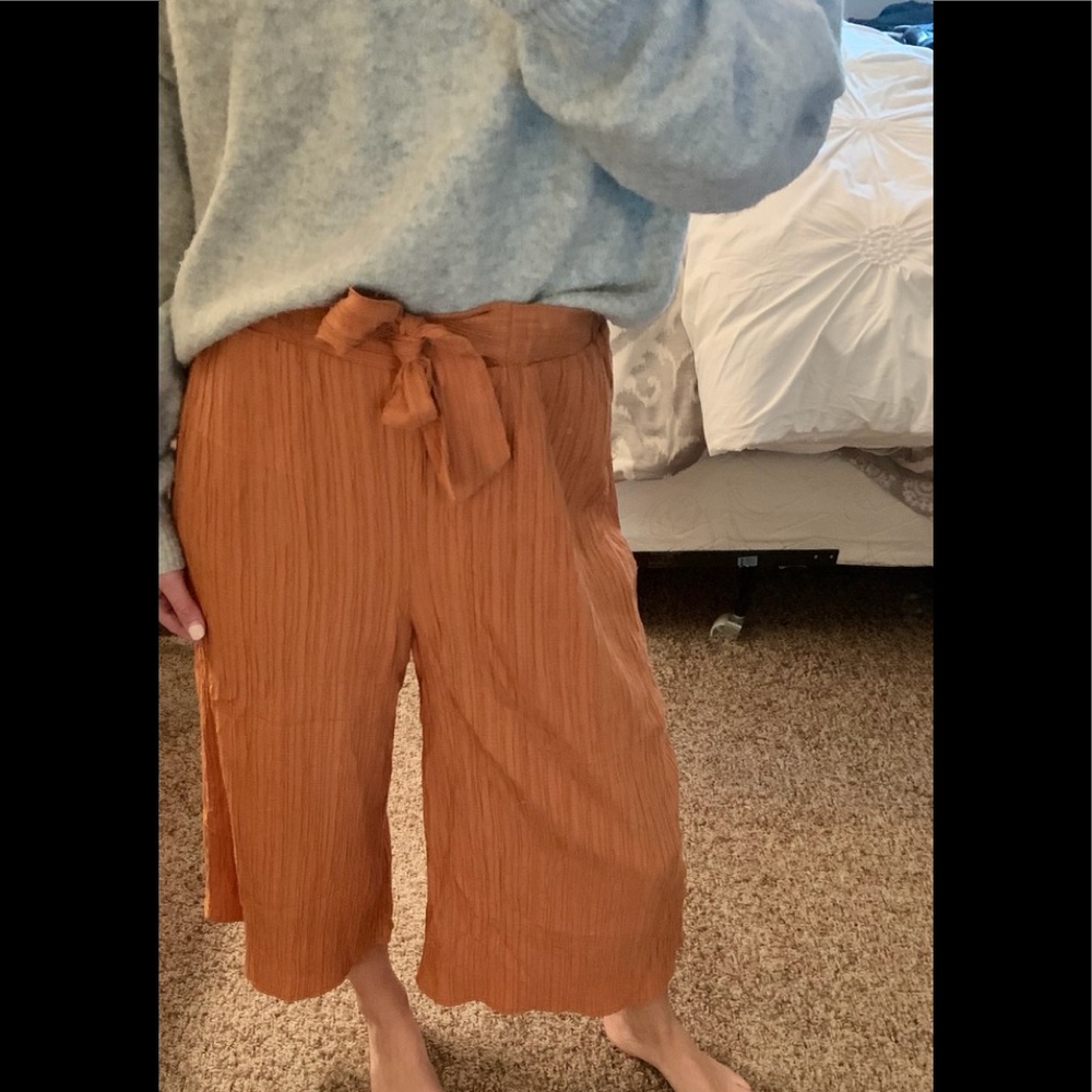 Adorable and trendy orange pants with tie